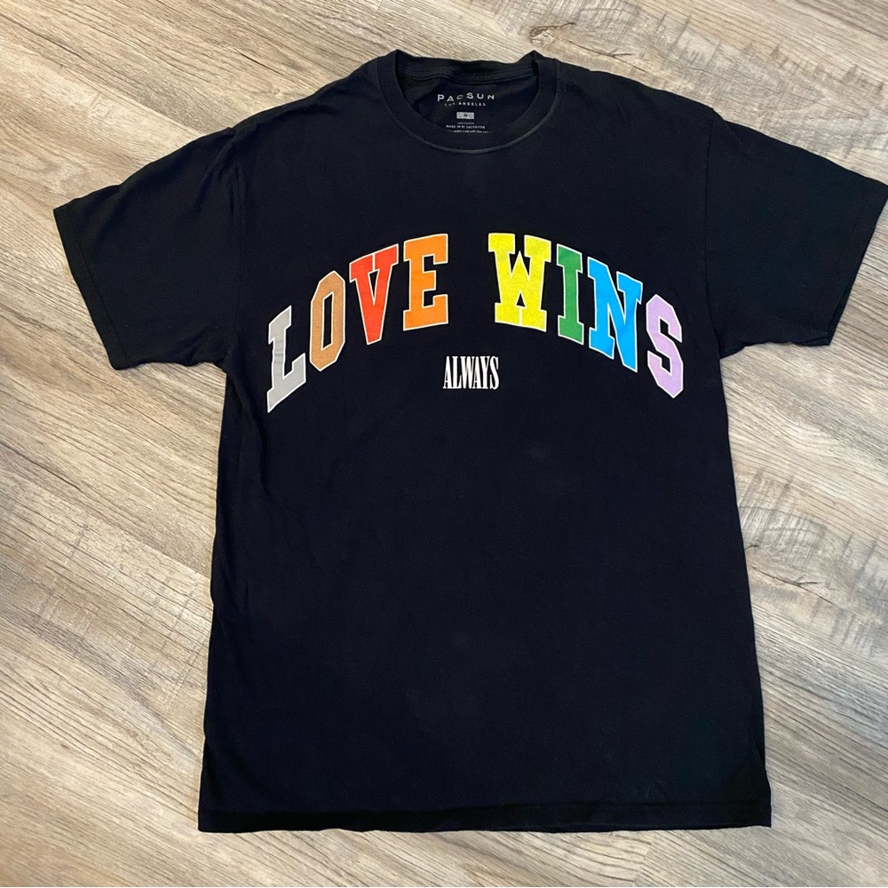 PacSun Love Wins T-Shirt Unisex’s M